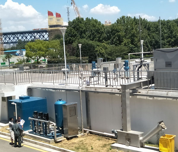 內(nèi)進流細(xì)格柵